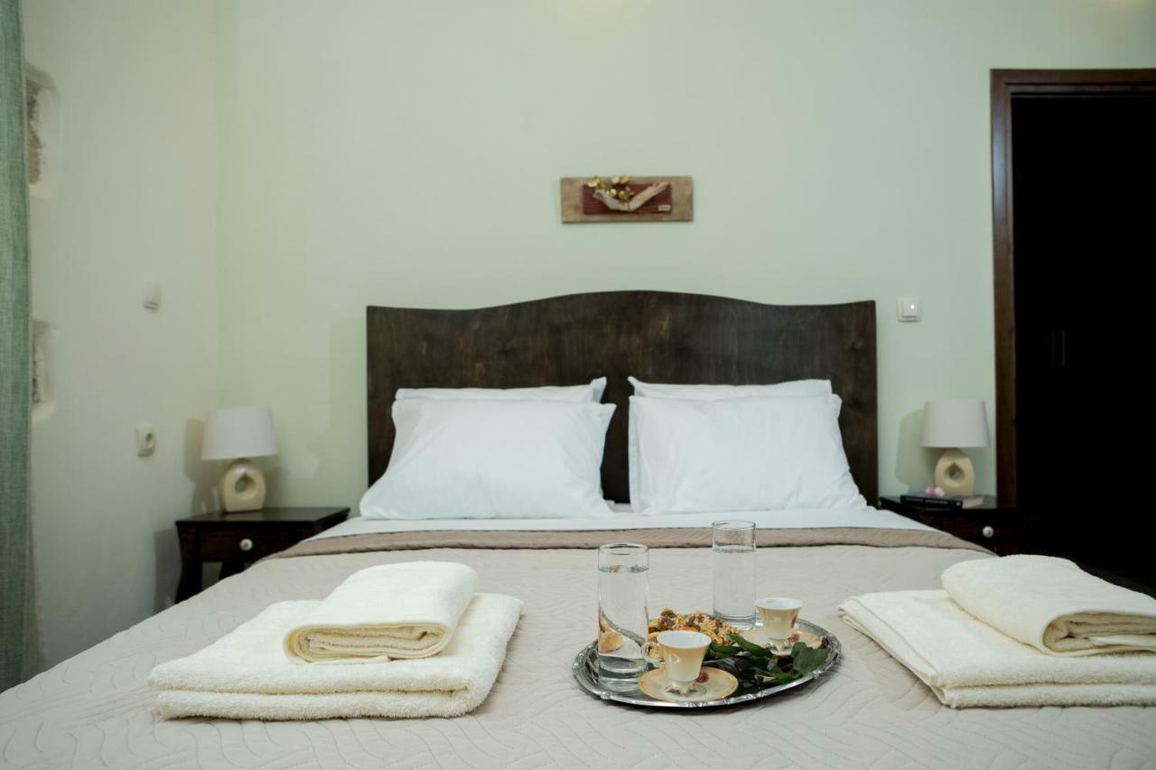 Margarita'S Stone House Apartment Plátanos Екстериор снимка
