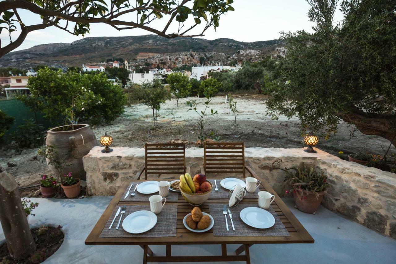 Margarita'S Stone House Apartment Plátanos Екстериор снимка